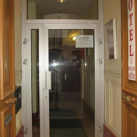 Au Royal Mad Hotel Paris Exterior photo